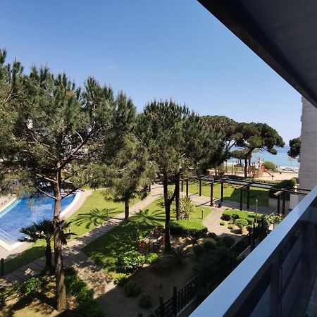 Apartment Near The Sea In 布拉内斯 外观 照片